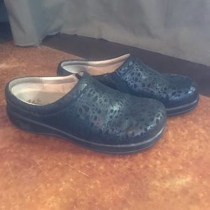 Alegria nurse shoes